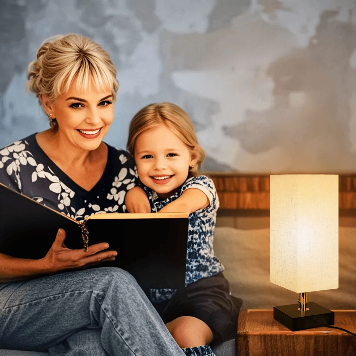 Square Cat Table Lamp with USB Port